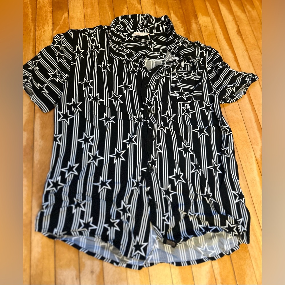 Kids LuLaRoe Thor button up shirt.  Super cute!  Tags removed, but not worn.